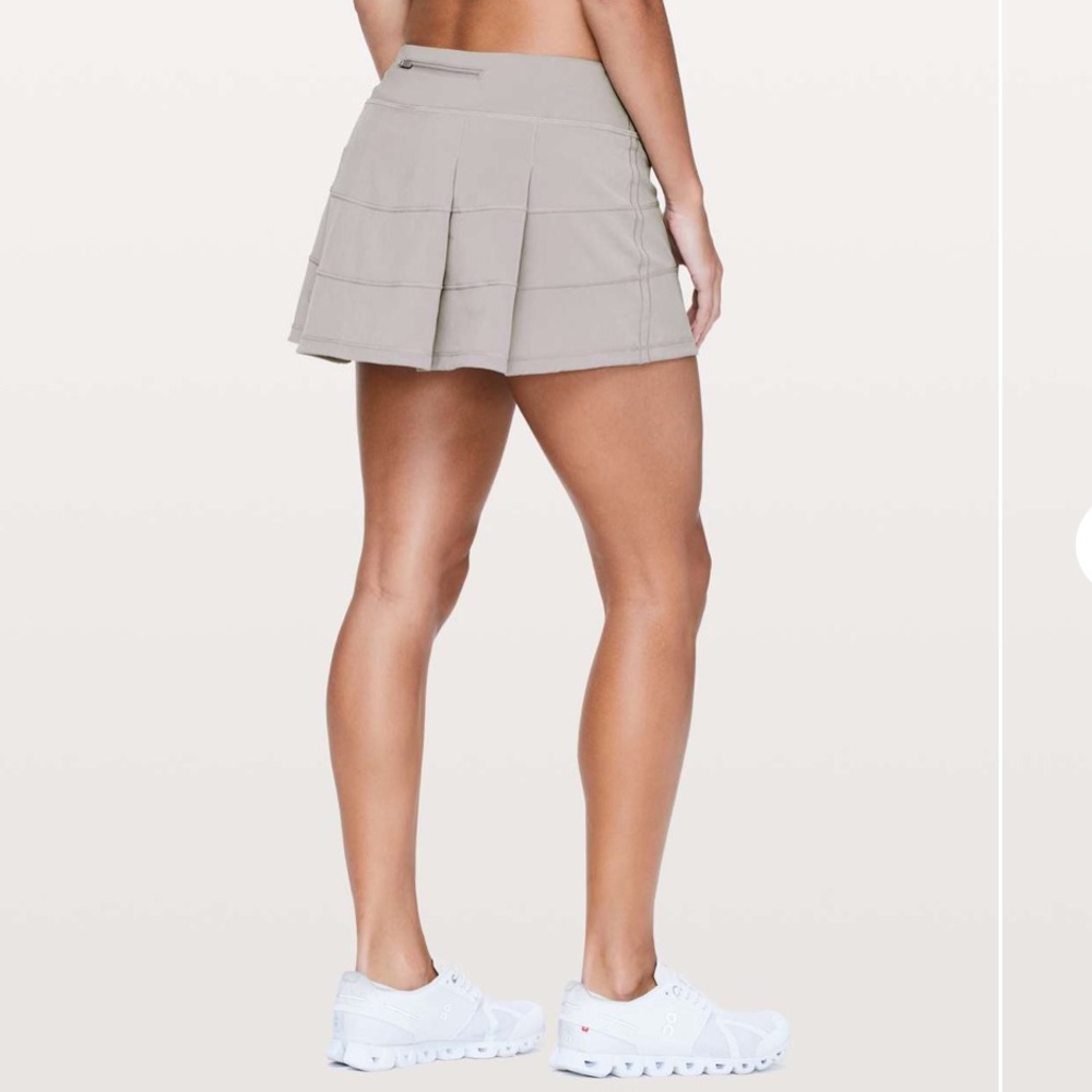 Lululemon pace rival skirt size 8